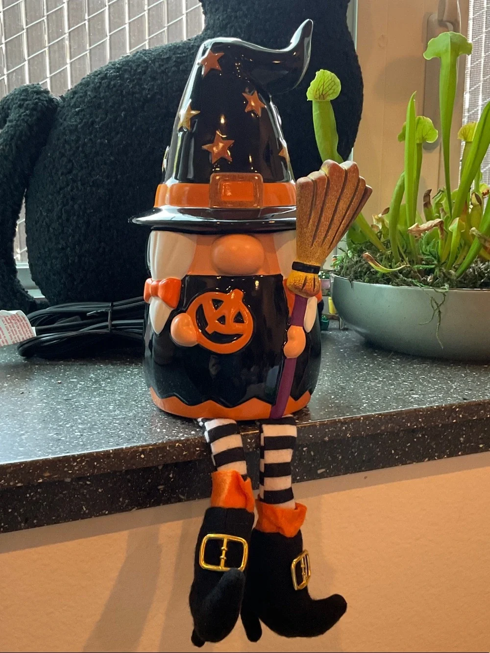 Scentsy Wicked Cute Halloween Sitting Witch Gnome Wax Warmer